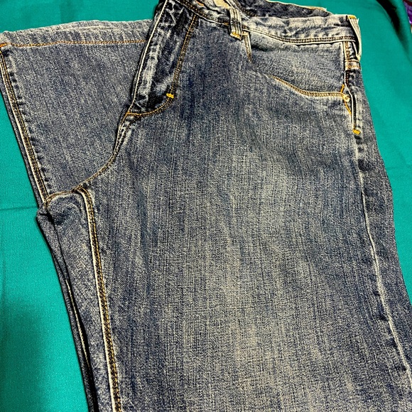 Men’s Tommy Bahamas Pre own jeans - Picture 1 of 8